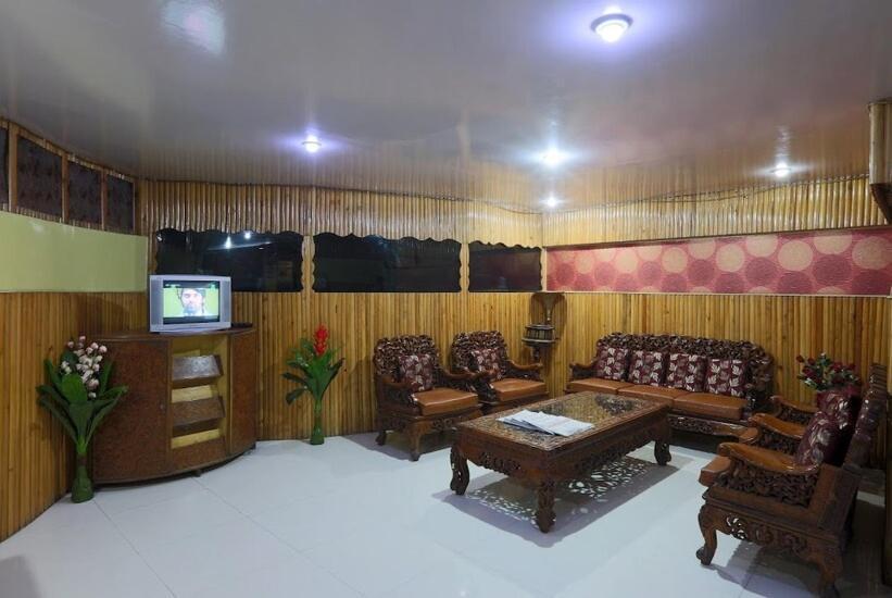Hotel Assembly Shillong Kültér fotó