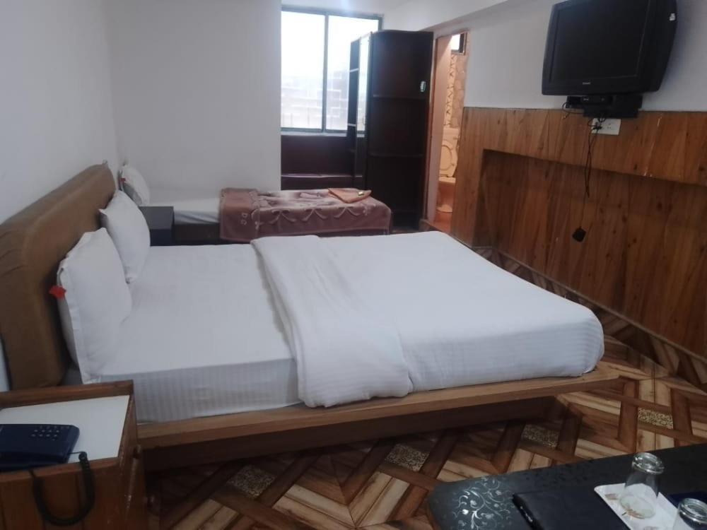 Hotel Assembly Shillong Kültér fotó