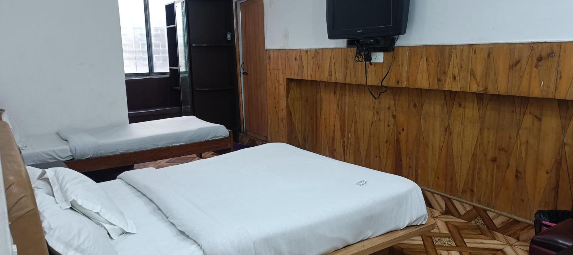 Hotel Assembly Shillong Kültér fotó