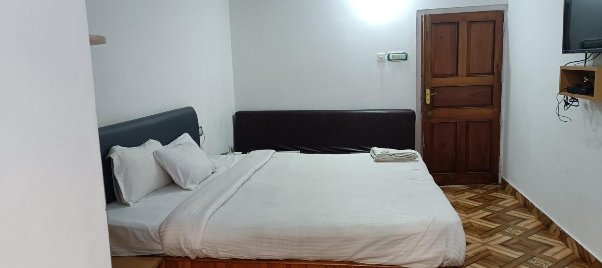Hotel Assembly Shillong Kültér fotó